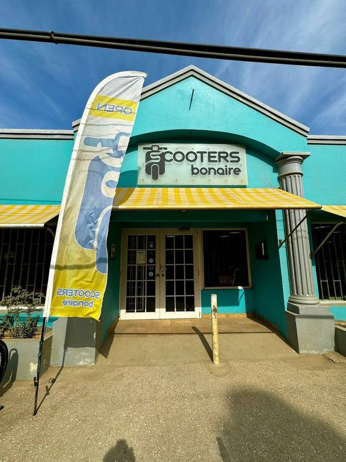 Scooters Bonaire