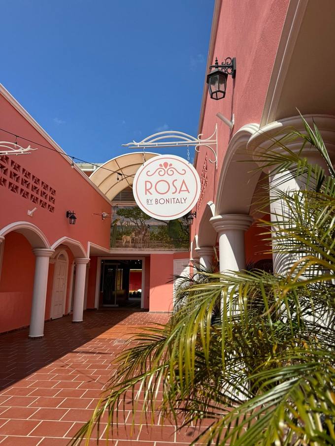 Rosa's Cafe
